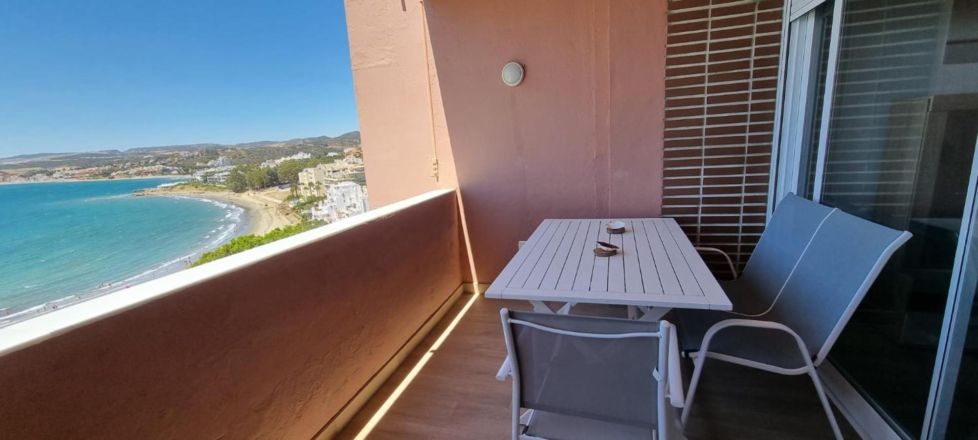 Apartamento Playa Del Cristo Estepona Luaran gambar