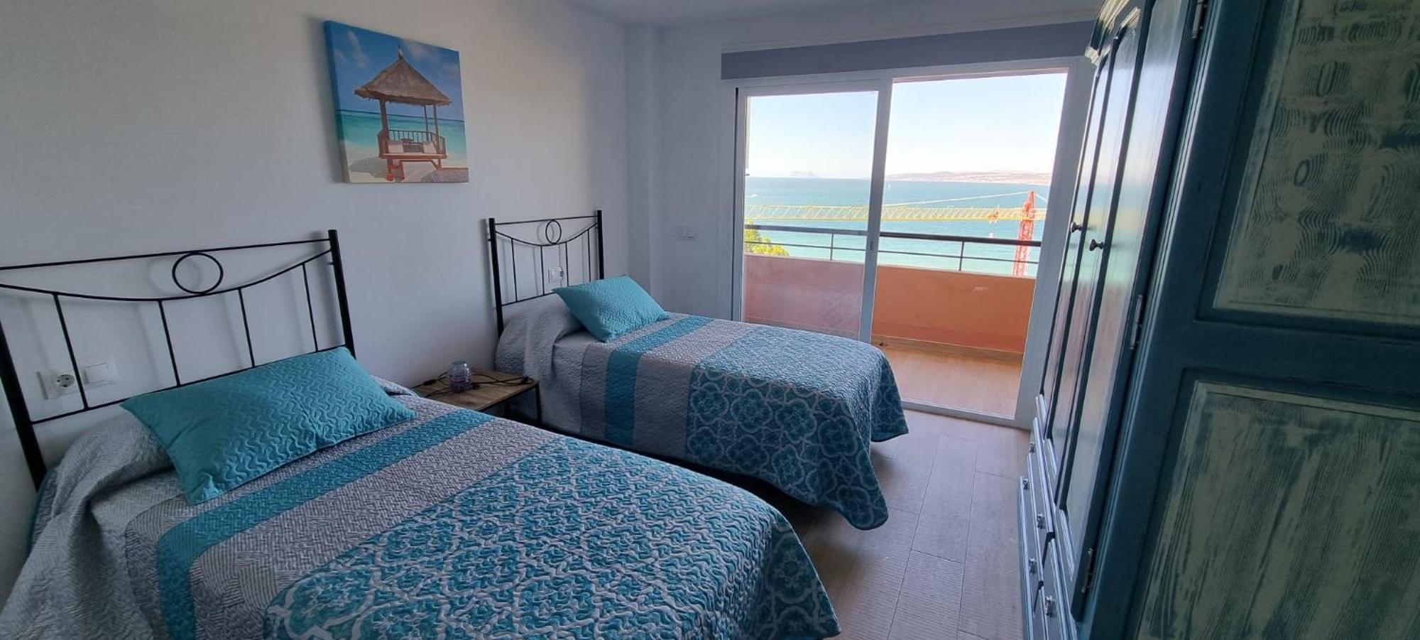 Apartamento Playa Del Cristo Estepona Luaran gambar